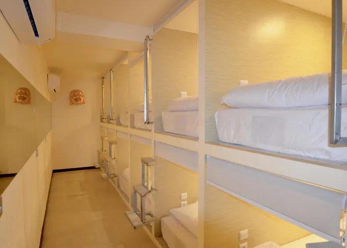 Karisa Pods Hostel *